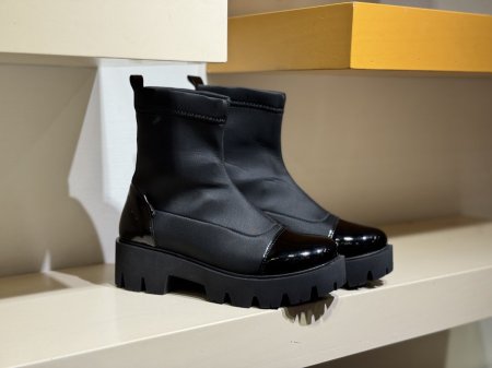 حذاء شتوي مريح