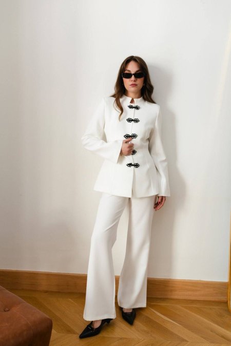 طقم رسمي انيق