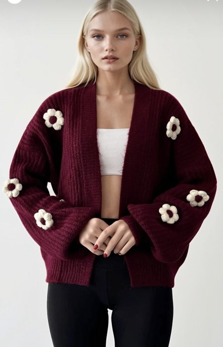 جاكيت صوف أنيق مع وردة بارزة