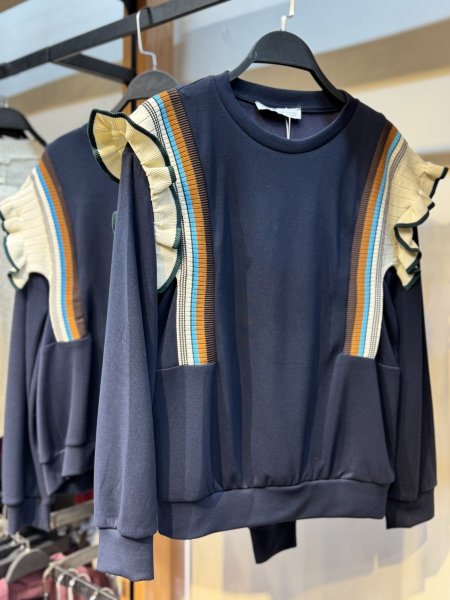 بلوزة ربيعي🌸