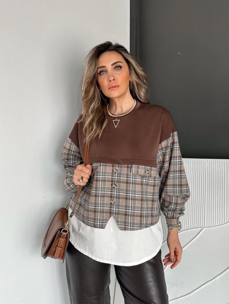 بلوزة كاروهات