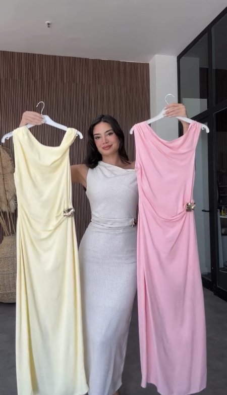 فستان بروش ذهبي 💛