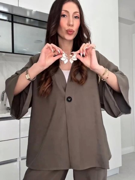 طقم صيفي انيق 🌸