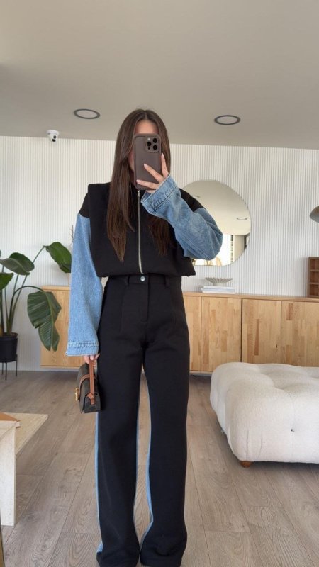 اسود مع جينز