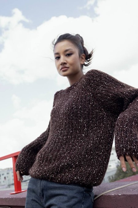 بلوزة صوف ناعمة