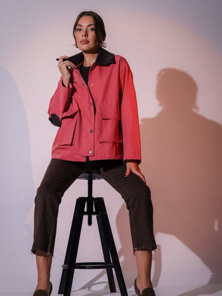 جاكيت بالوان عصرية