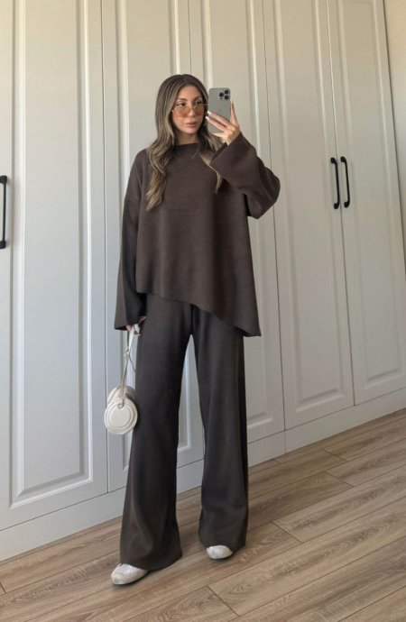 طقم صوف مايل